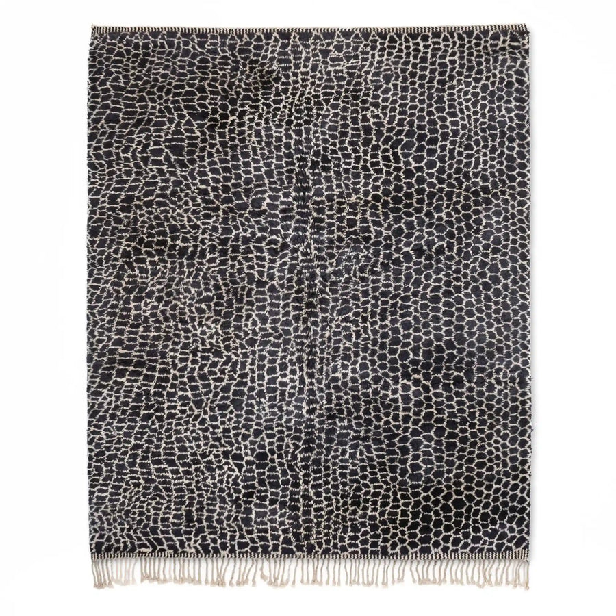 Midnight Elegance - Luxury Moroccan Mrirt Rug