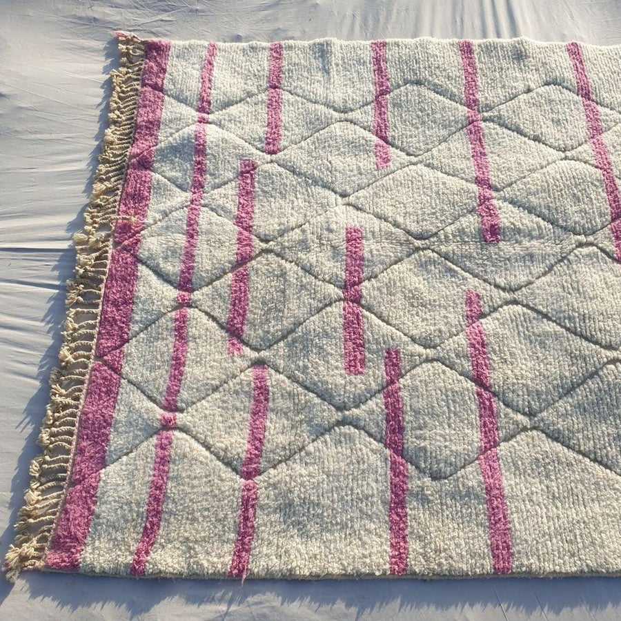 Handmade Beni Ouarain Rug: White and Pink Striped Moroccan Wool Rug