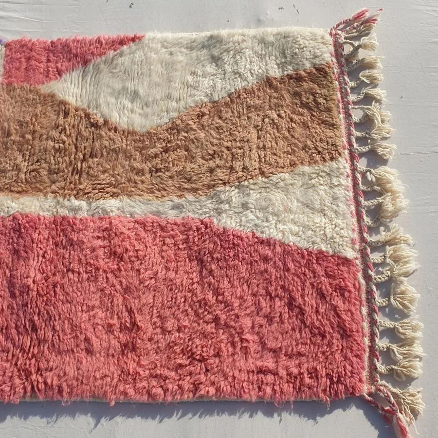 Handmade Shaggy Beni Ourain Wool Rug: Authentic Berber Style