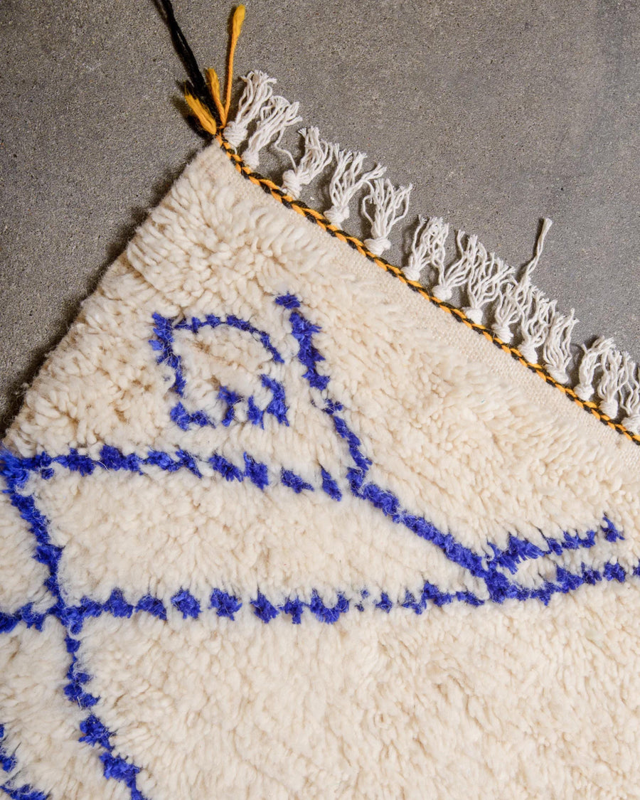 Handwoven Moroccan Shag Rug: Plush Bohemian Living Room Decor