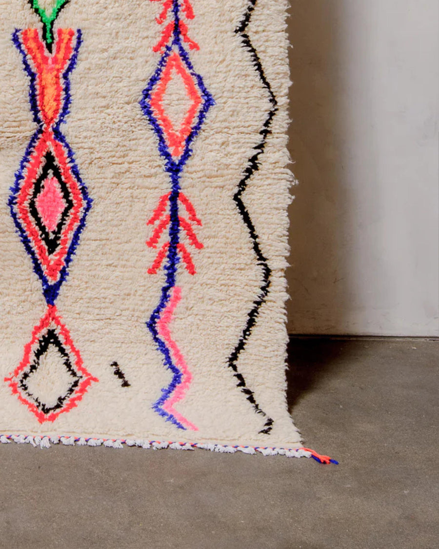 Handmade Beni Ourain Berber Rug: Moroccan Wool, Geometric Design