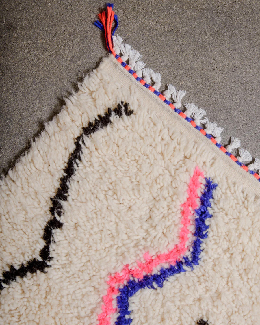 Handmade Beni Ourain Berber Rug: Moroccan Wool, Geometric Design