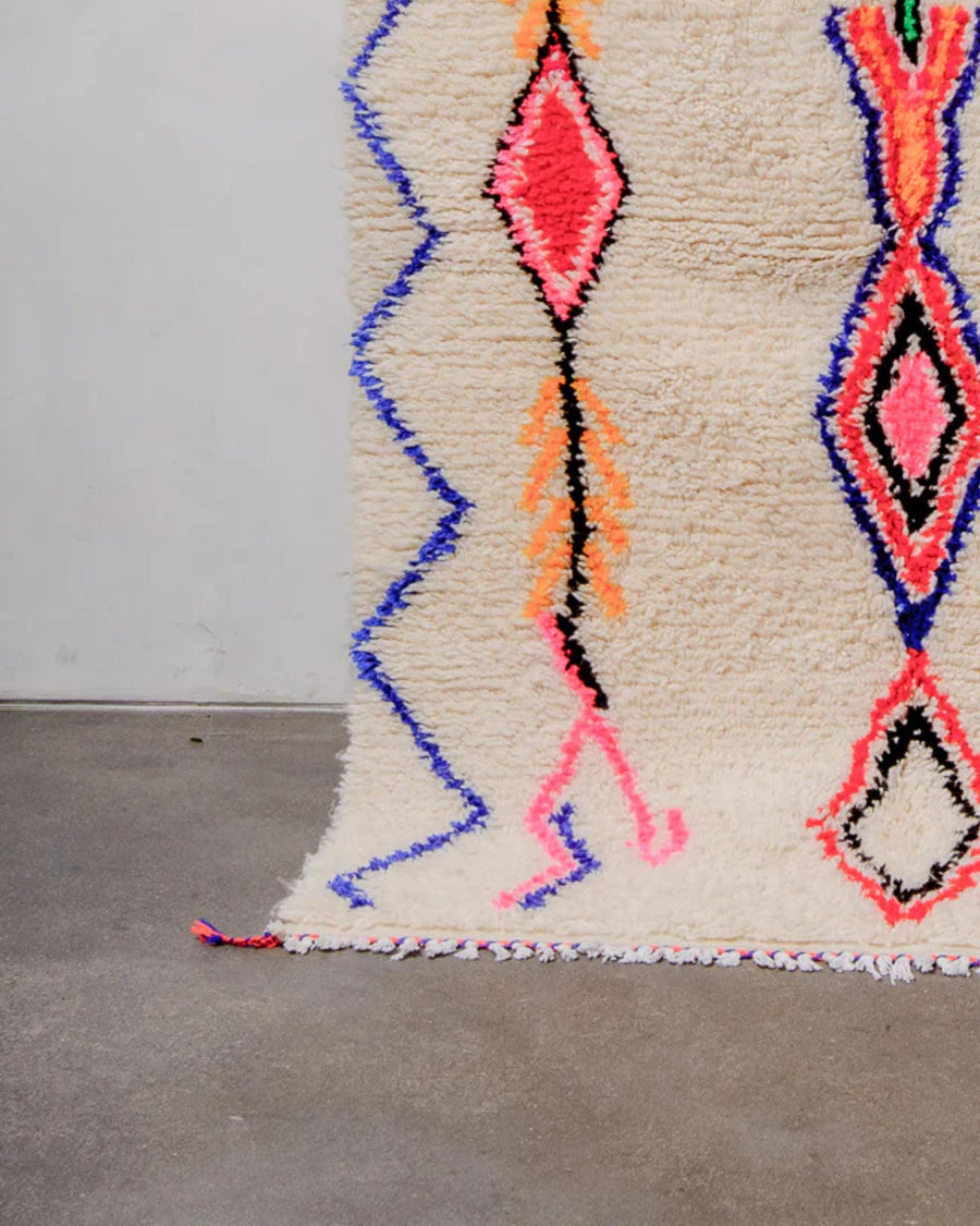Handmade Beni Ourain Berber Rug: Moroccan Wool, Geometric Design